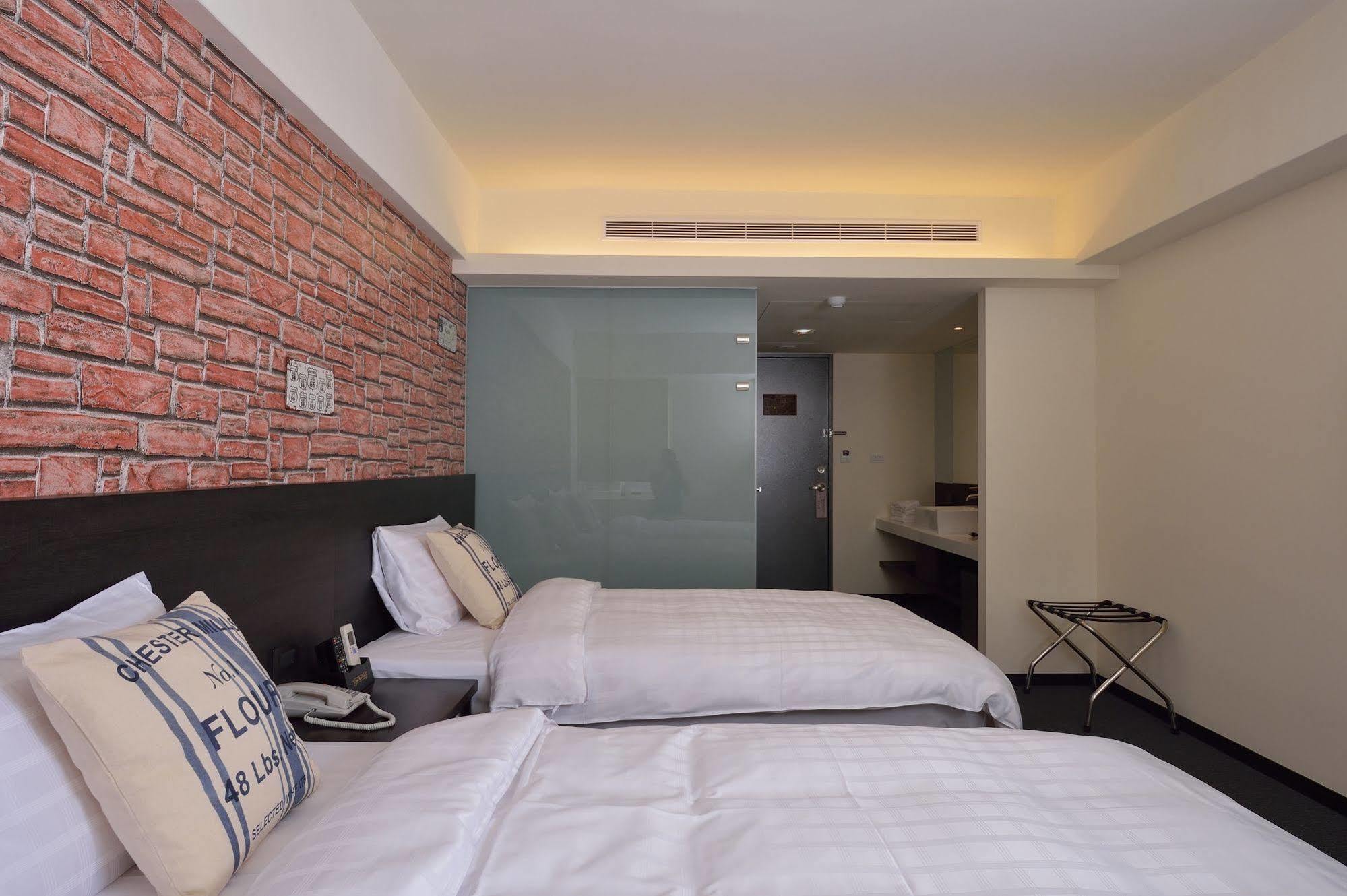 Home Rest Hotel Taitung Екстериор снимка